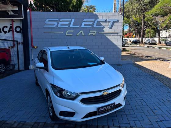 CHEVROLET ONIX 1.4 MPFI ACTIV 8V FLEX 4P MANUAL